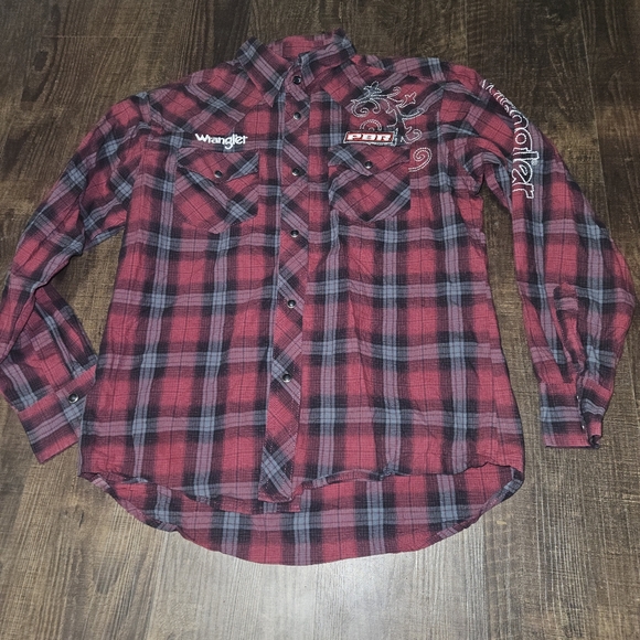 Wrangler PBR Button Down Shirt - Picture 1 of 3